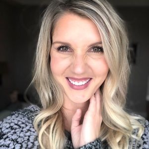 Meet your Posher, Lindy